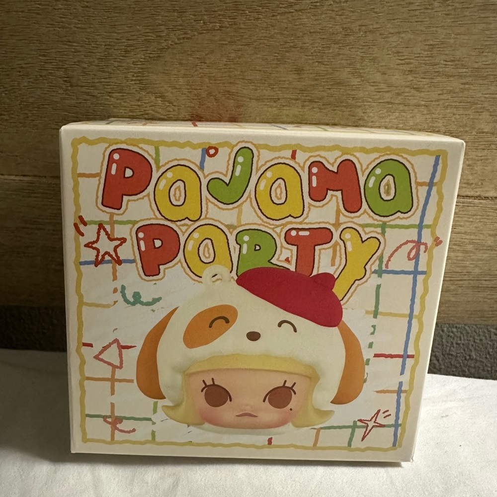 Pop Mart | Pop Bean Pajama Party Earphone Case